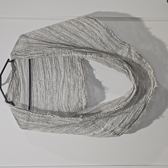 Scarves - Picture 5 of 14